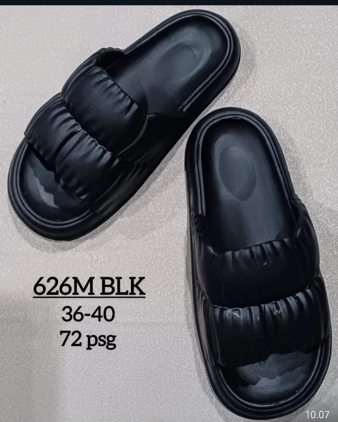 626M HITAM KADIA